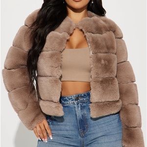 Faux fur cropped jacket